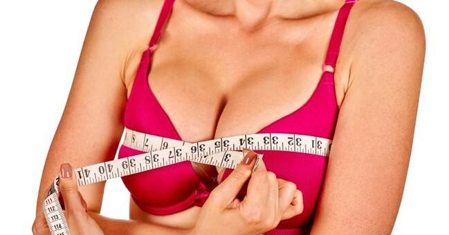 Breasts that have enlarged after applying compresses.